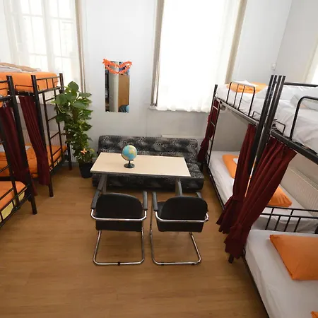 Hostel Doma *